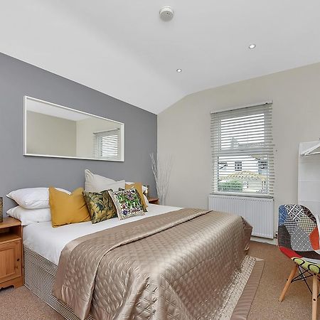 מיצ'אם Finding My Palace Guest House In Tooting מראה חיצוני תמונה