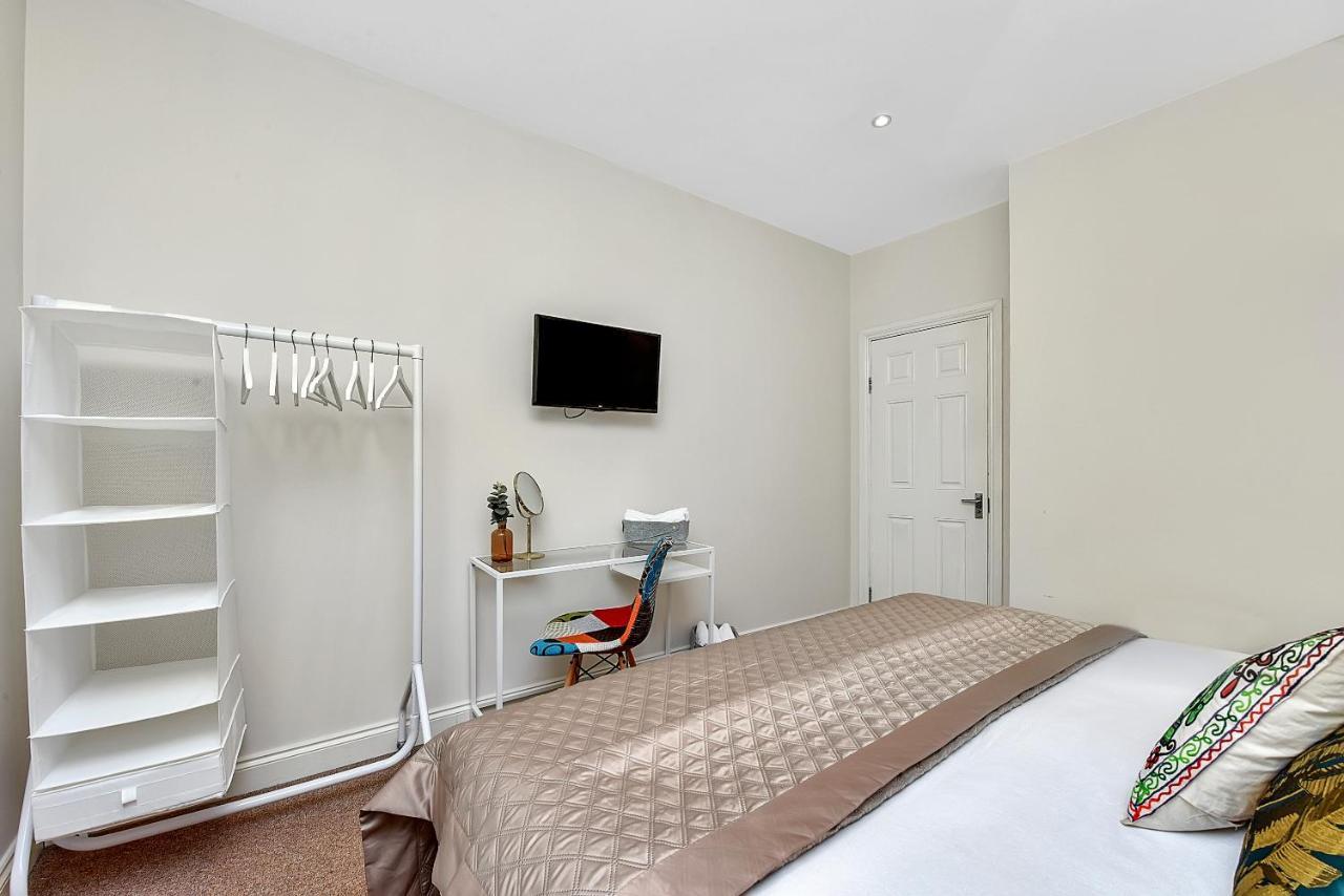 מיצ'אם Finding My Palace Guest House In Tooting מראה חיצוני תמונה