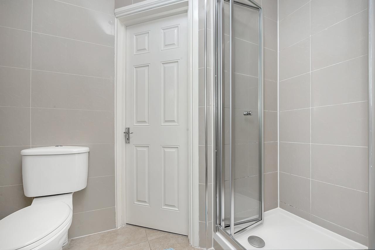 מיצ'אם Finding My Palace Guest House In Tooting מראה חיצוני תמונה